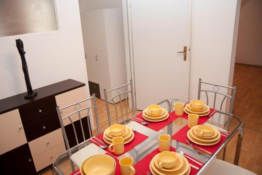Raisa Apartments Fuenkhgasse Pressbaum Quarto foto